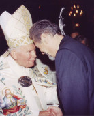 Papa Ioan Paul al II-lea în România. Dialogul catolic-ortodox la nouă secole de la Marea Schismă
