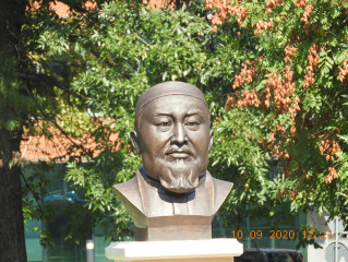 Inaugurarea Pieței Kazahstan din București și dezvelirea bustului poetului Abai Kunanbaev, întemeietorul literaturii naționale kazahe